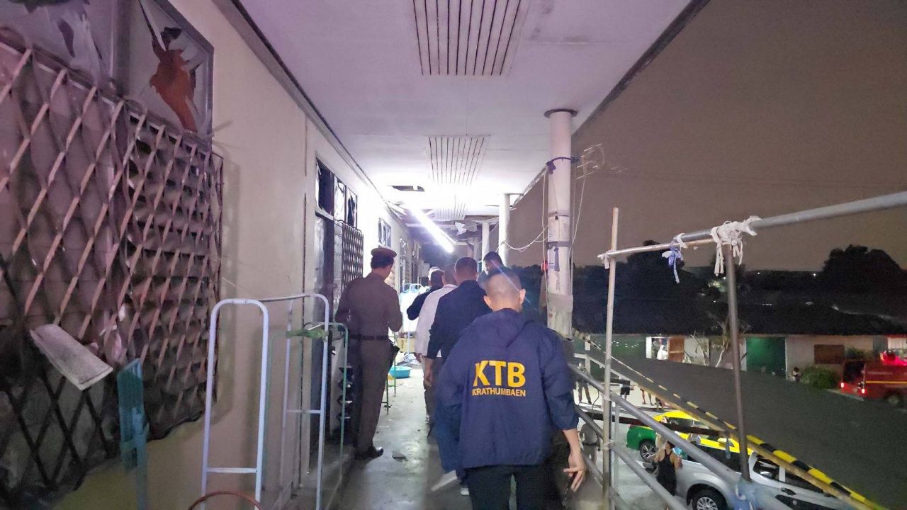 深夜爆炸，工厂青年兼职制作烟花爆竹，出租房被炸毁数十间