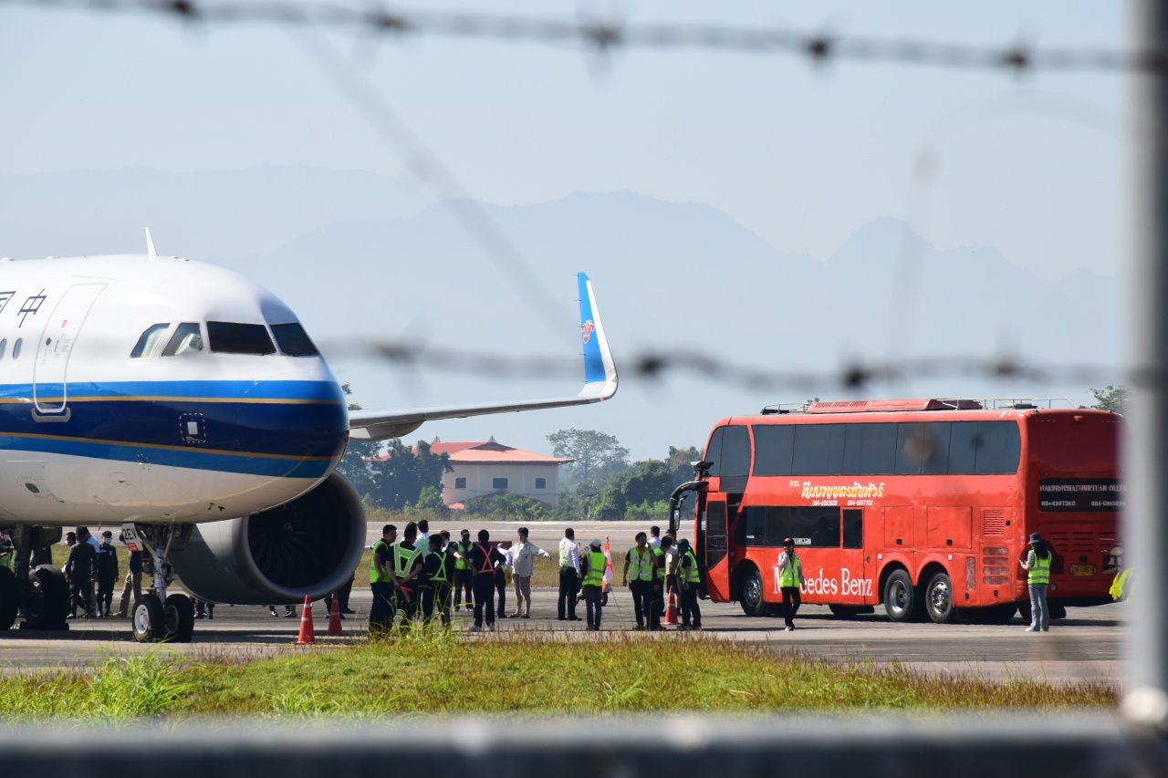 中国包机接回超过千名诈骗者 逃离“KK园”