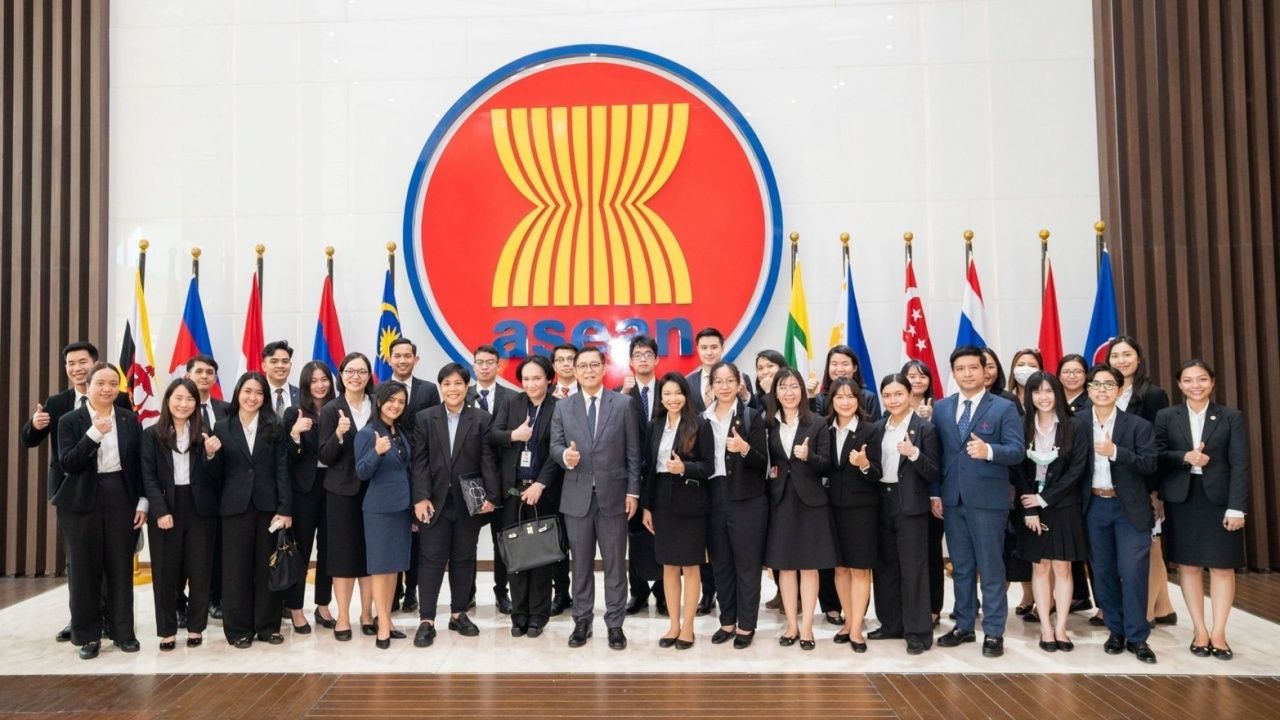 สำนักงาน ก.พ.ร. 开启 นปร. 项目课程以发展新公务员