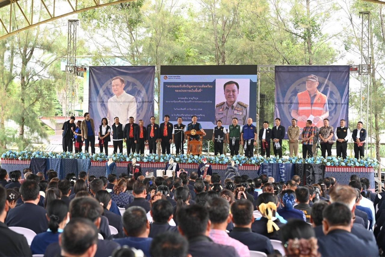 “阿努霆” 赞赏 “阿迪萨” 泰国创造党议员勇于提出问题，即便两党不同，也称赞为优质议员