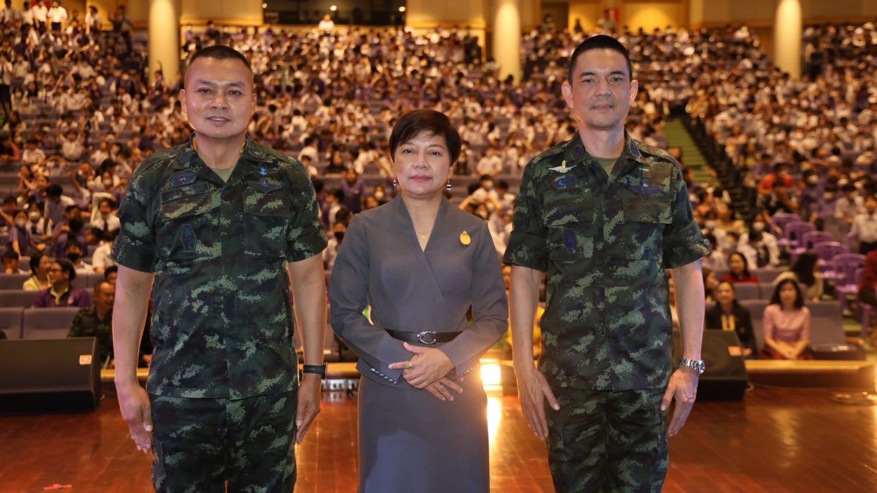 第2师指挥官揭示国王每日关心局势，誓言为泰国土地不懈努力