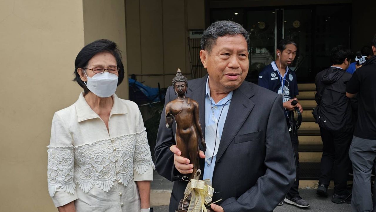 “巴拉敦”对总理授予“拉胡·洛姆克鲁特”感到满意，相信宪法修订将顺利进行