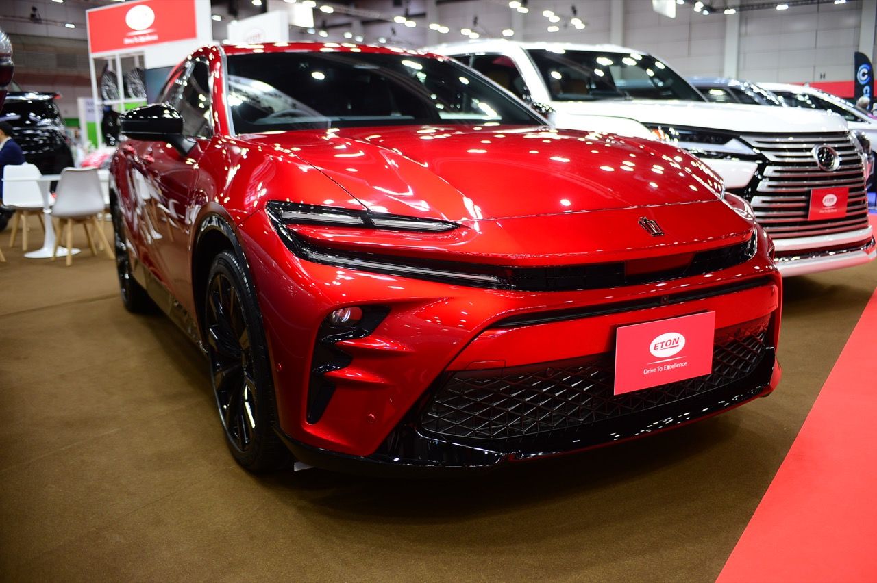 Big Motor Sales 上的亮眼新款 - TOYOTA CROWN SPORT SUV 由 ETON GROUP 提供优惠价格