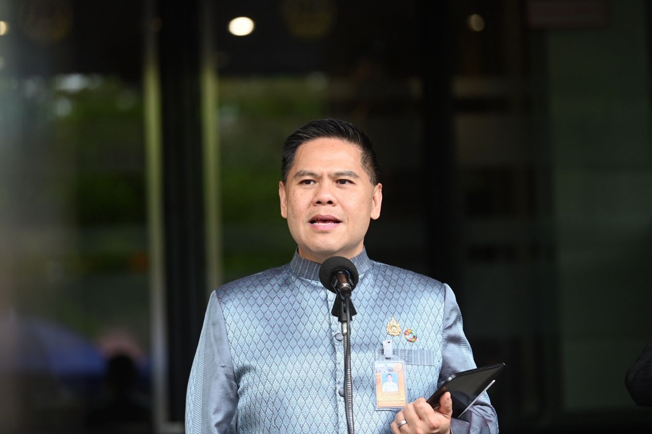 “瓦拉乌”相信69预算案不会发生，指出为泰党与自豪党之间的矛盾如同夫妻吵架