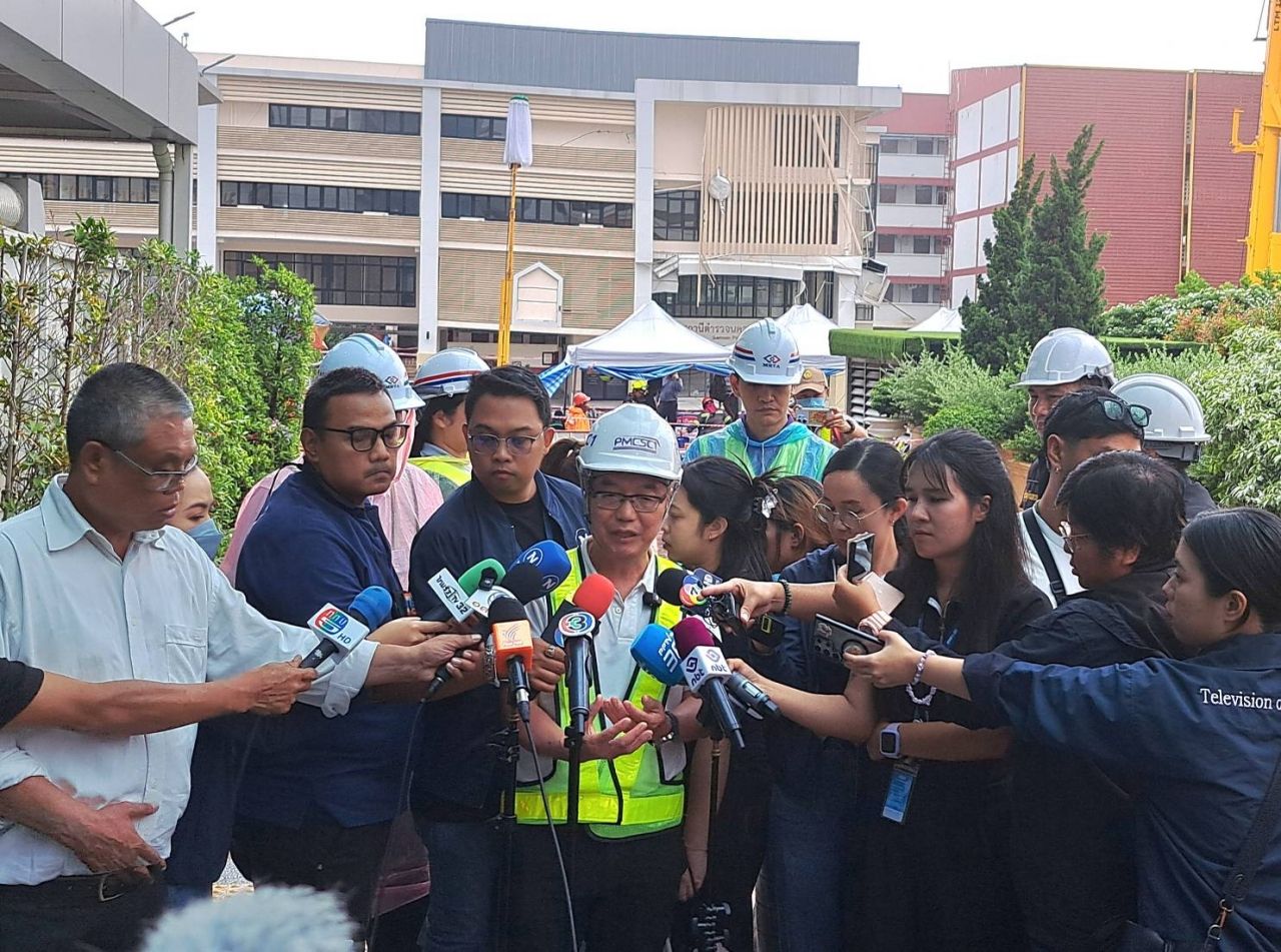 开始拆除三森警察局办公楼 警察公寓未见损坏