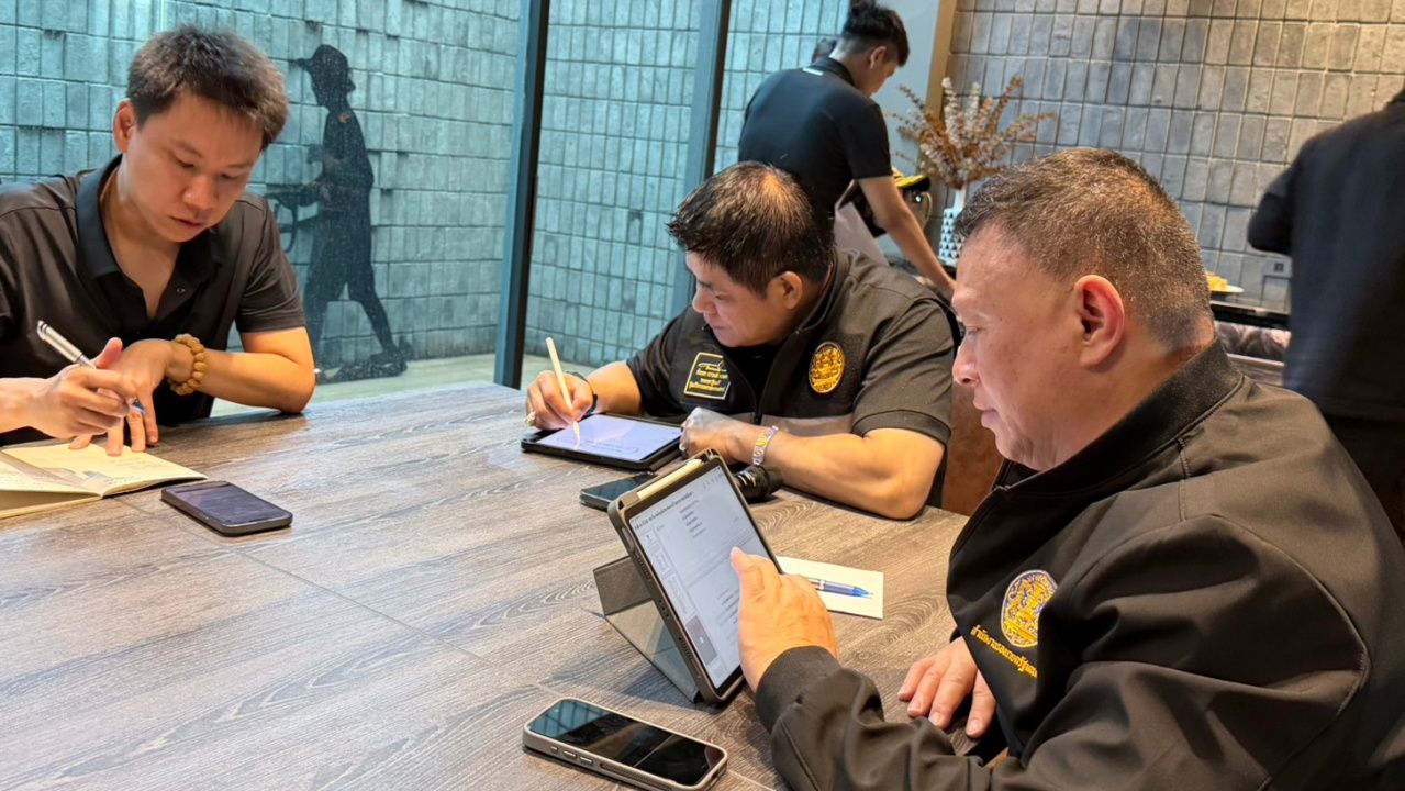 “塔纳玛斯” 撤离合艾上千居民 离开洪水重灾区 加紧运送食物至居民手中