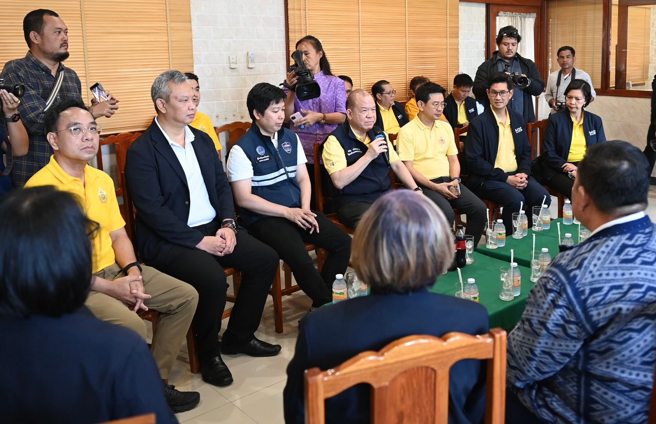 “พิชัย” 会见私营部门 推动泰老边境旅游贸易政策