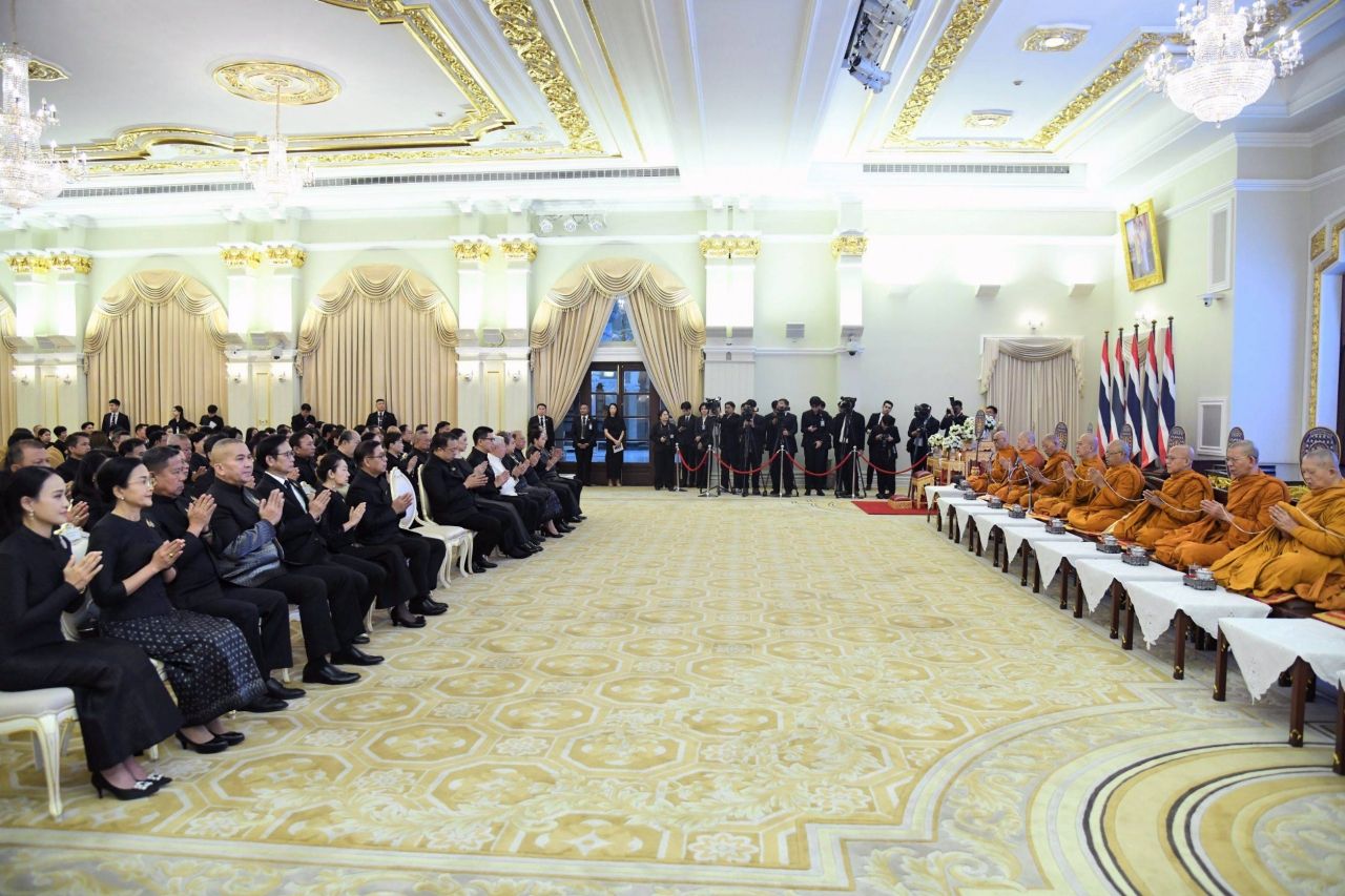 总理与夫人带领内阁举行2569年新年祈福，祝愿泰国人民财富健康、国家稳定