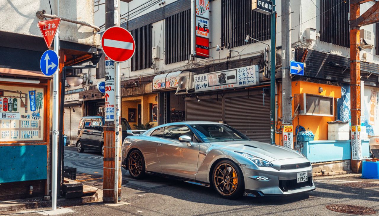 NISSAN GT-R R35：哥斯拉永不消亡！