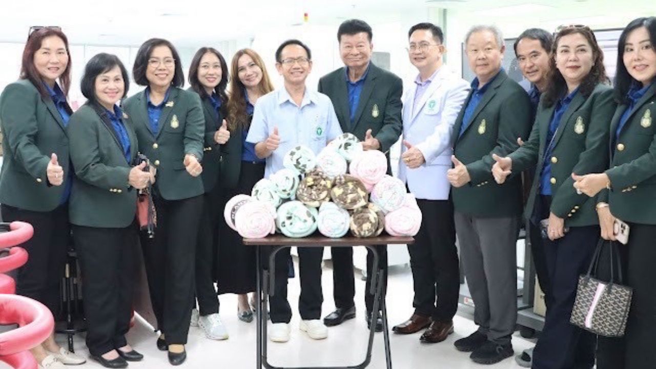 ปศส.俱乐部 Prabhat Institute 向南拼医院捐赠价值 320,000 泰铢的资金和医疗用品
