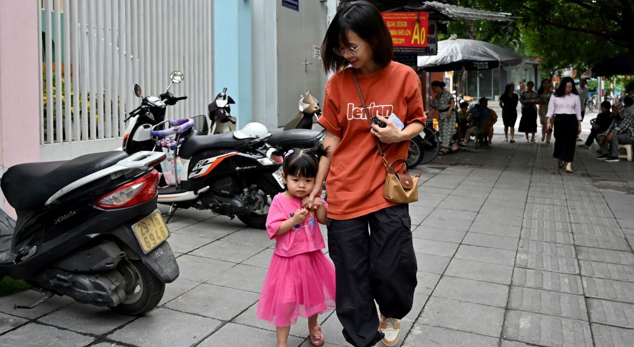 越南取消二胎政策，因出生率持续下降