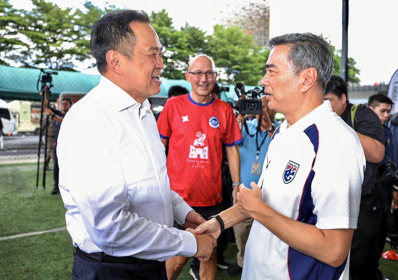 祝贺“阿披实”回归，安努廷不担心民主党抢占南部选票，民众有更多选择