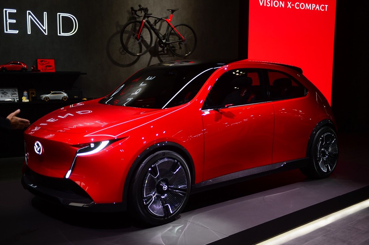 全新 MAZDA 2 概念车亮相于 Japan Mobility Show 2025