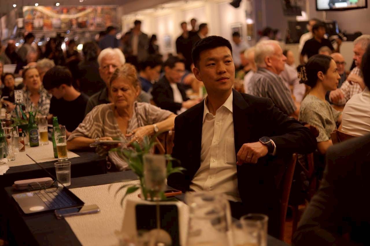 ณัฐพงษ์ 声称：若上台执政，将严厉打击诈骗活动，揭露灰色资金