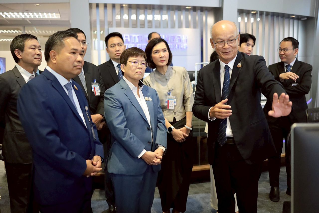 交通部提出航空政策 推动重组管理委员会和新任空中交通管理公司总经理选拔