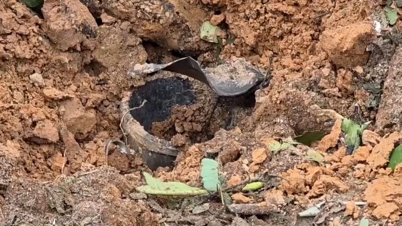 柬埔寨方向性不明的火炮落在素林的房子上，2个月大的婴儿被弹片击中