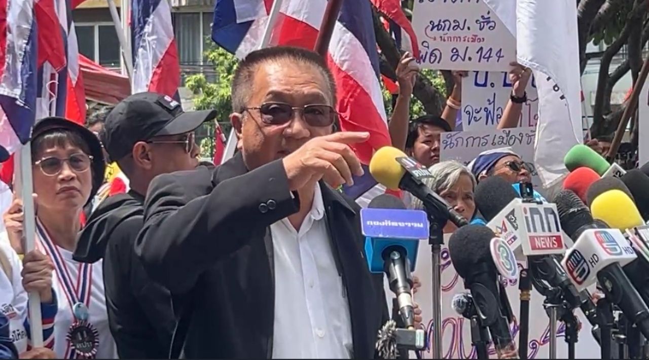 抗议团体突袭反贪污委员会，敦促处理挪用350亿预算案件