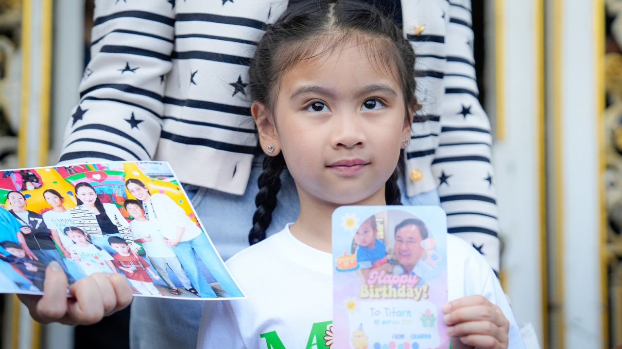 “Oak-Em-Ink” 带孩子探望“他信” 并一同庆祝孩子生日