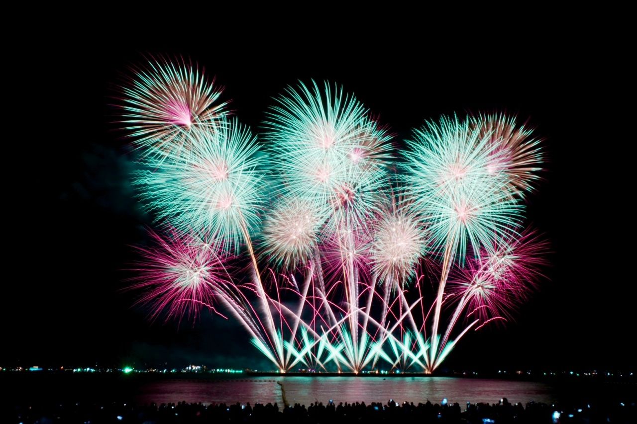 “2025芭堤雅烟花节”精彩绝伦震撼惊艳游客