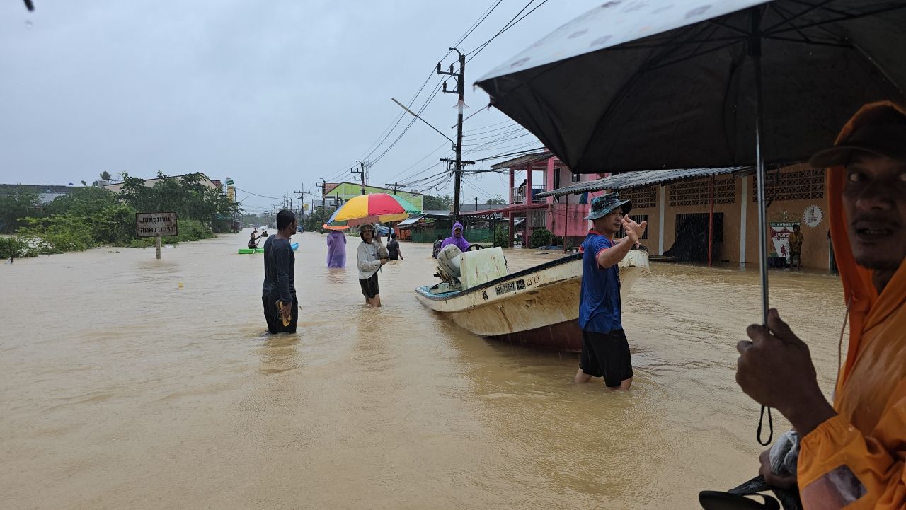 合艾洪水危机，警告民众做好准备，预计水位将上升并扩大