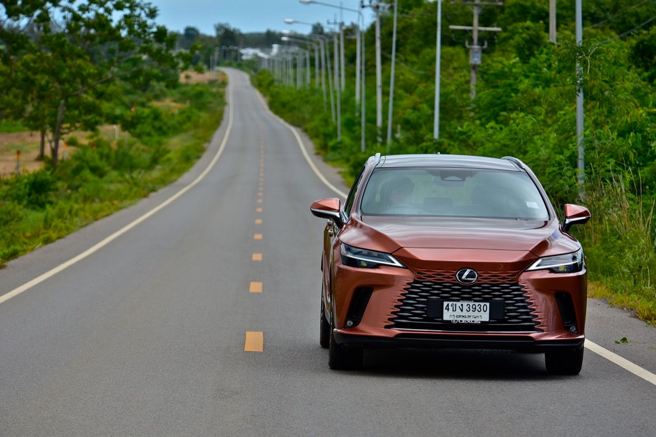 自动挡汽车上下陡峭坡道的驾驶技巧