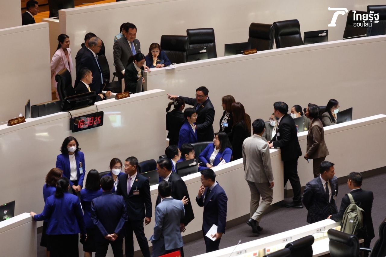 议会混乱，泰国创造泰党鞑靼派争夺预算委员会配额