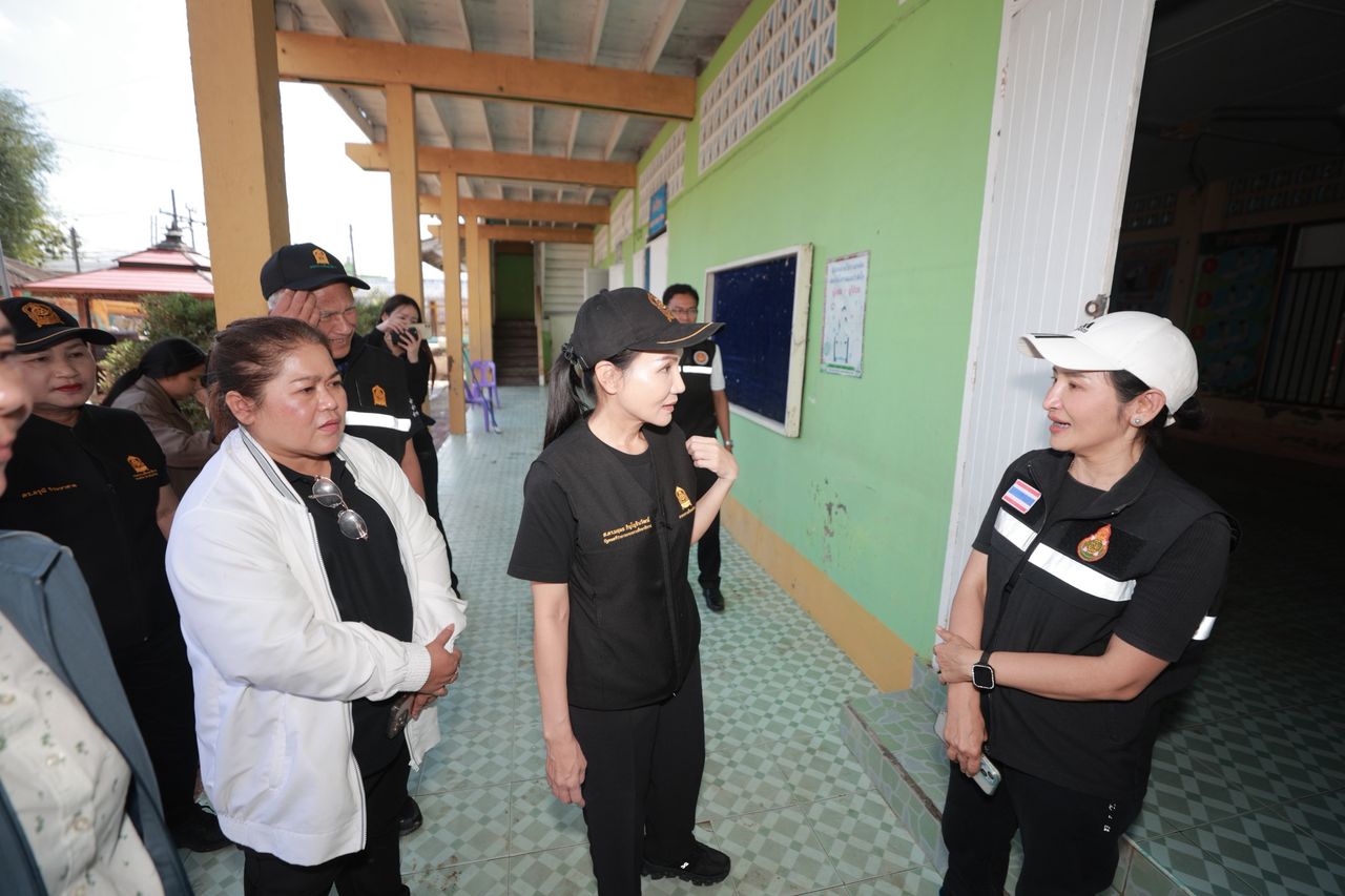 教育部长计划向内阁提交预算用于恢复南部洪灾学校，学生不必穿校服上学