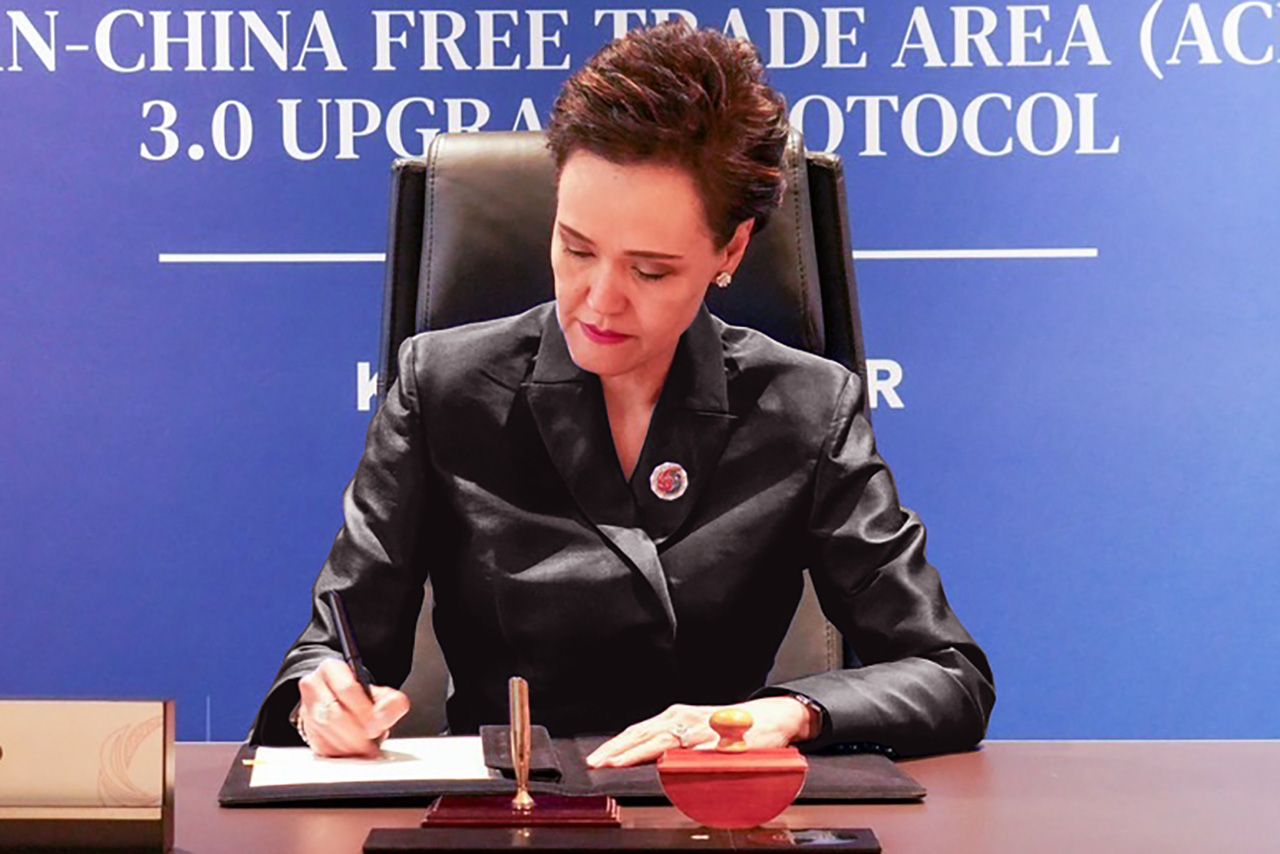 泰国签署东盟-中国自由贸易协定 推动数字经济和绿色经济 提升区域贸易