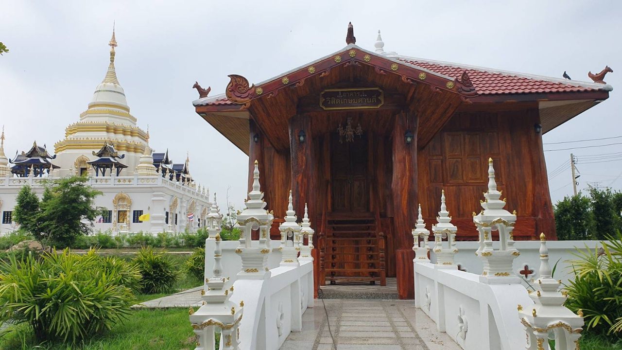 村民怀疑：帕娜伽查密寺像度假村，名僧入住后逃跑