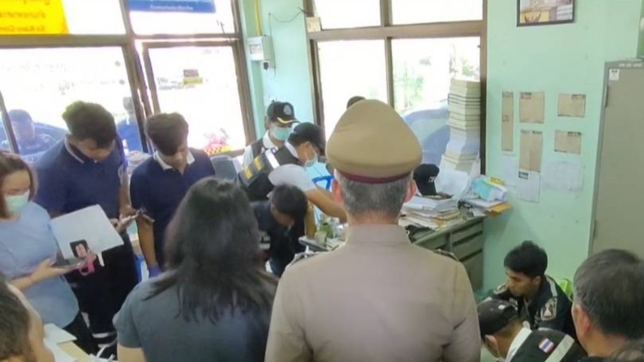 地方政府法律顾问在办公室自杀，亲属劝阻未果