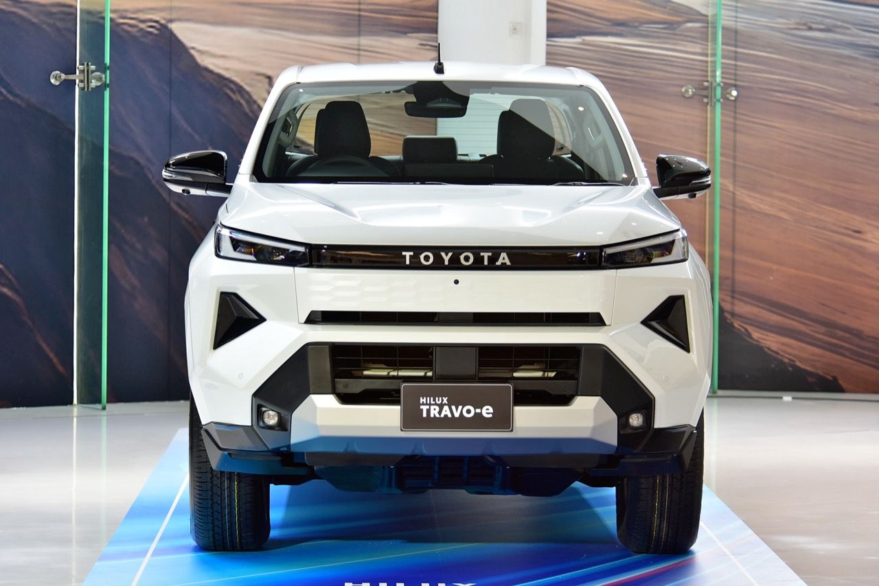 电动皮卡来了:TOYOTA HILUX TRAVO-e 模型与价格