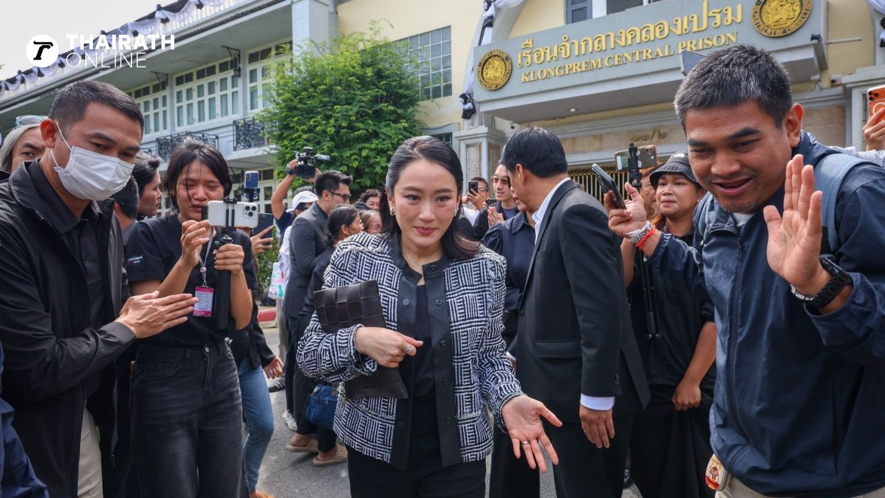“英-艾姆”进入孔抛监狱，献上茉莉花环敬拜父亲，透露母亲生日时通常会全家团聚
