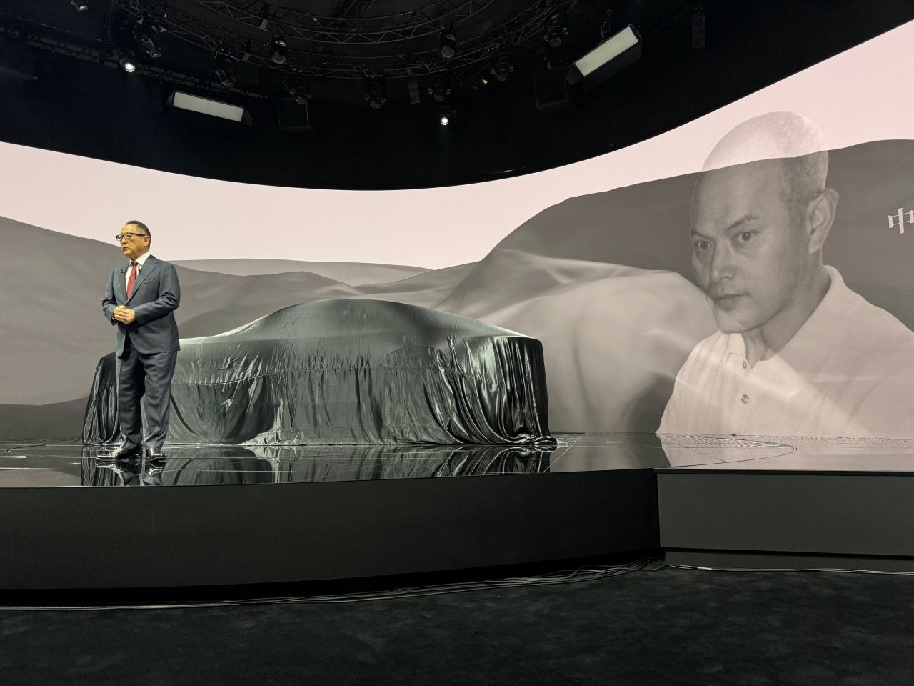 Century不仅是丰田的汽车品牌,也是日本精神的象征