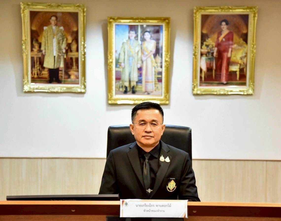 选举委员会批准政治家和政党捐款和物资以帮助洪水灾民并可自我宣传