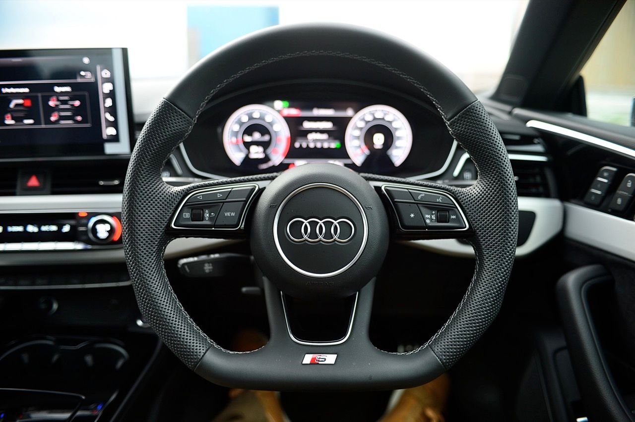 测试 AUDI A5 COUPE 45TFSI QUATTRO S LINE BLACK EDITION