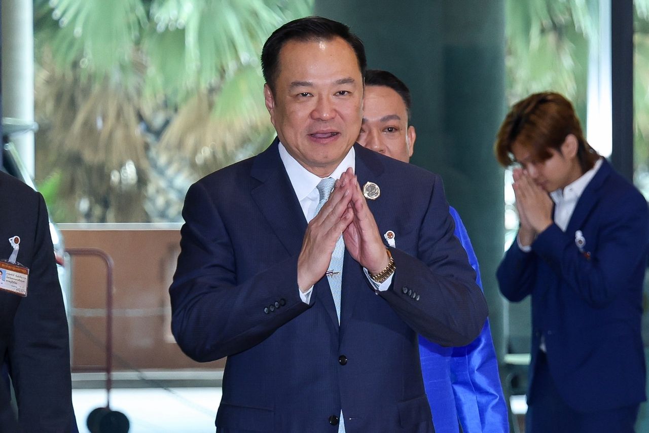 少数政府异常现象动摇泰国民主信心