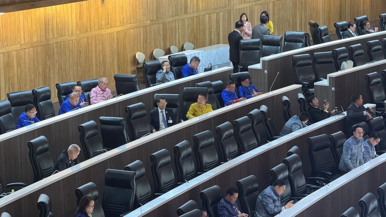 议会通过《养老彩券法案》，在“英克”管理下会议气氛热烈