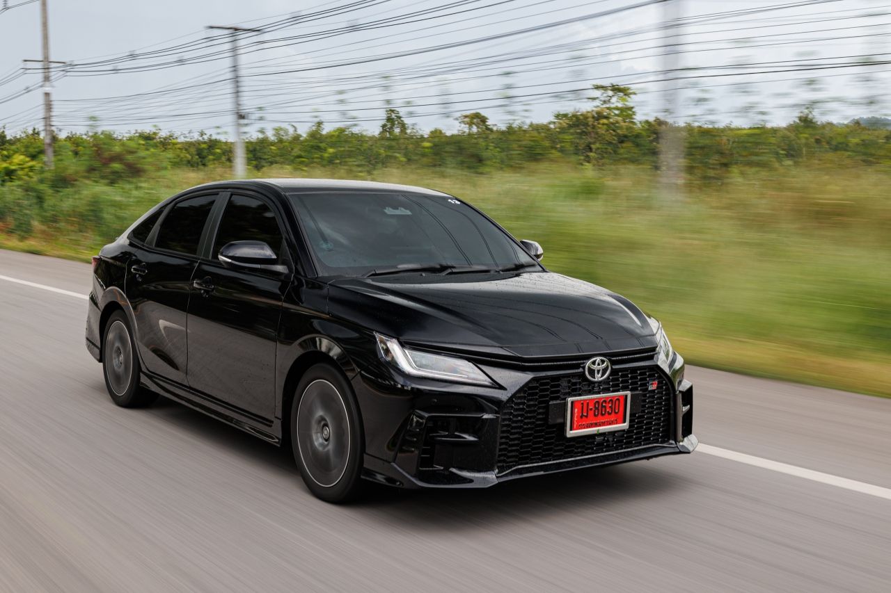 试驾评测：Toyota Yaris Ativ HEV 2025 - 节油表现出色，但驾驶乐趣需体验GR Sport