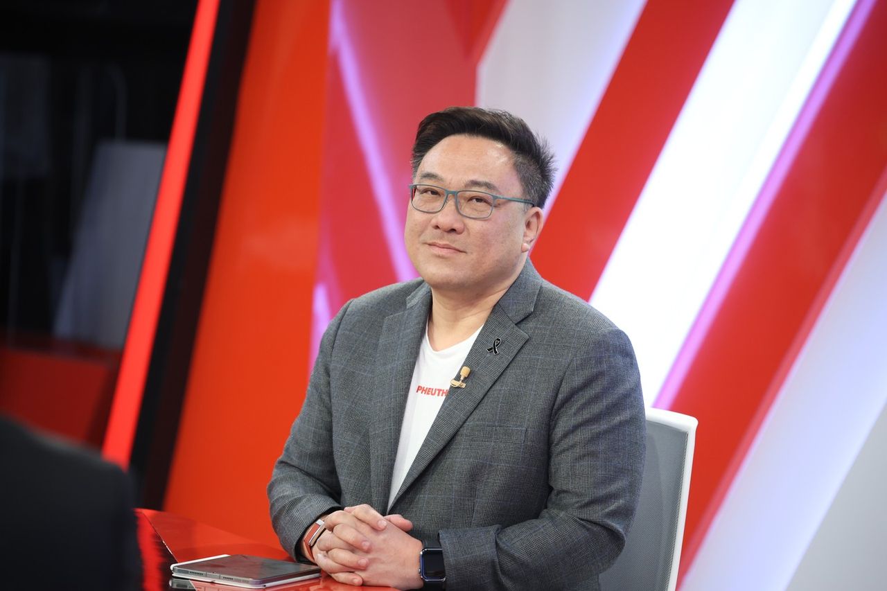 “朱尔攀” 确认为了泰党不关闭道路,与橙党-蓝党携手,宣布“陈博士”推出反响良好