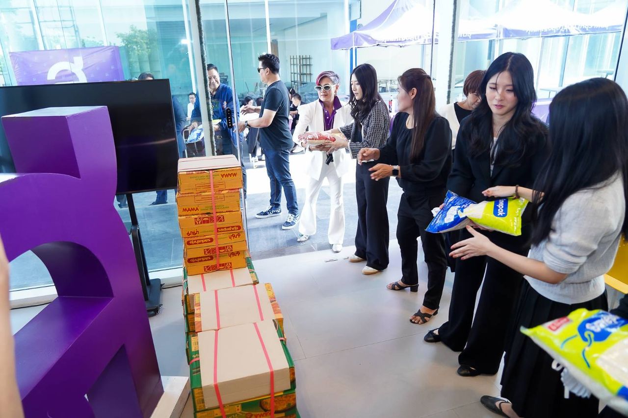 泰国创造泰设立南部水灾救援中心,动员团队派发生活物资