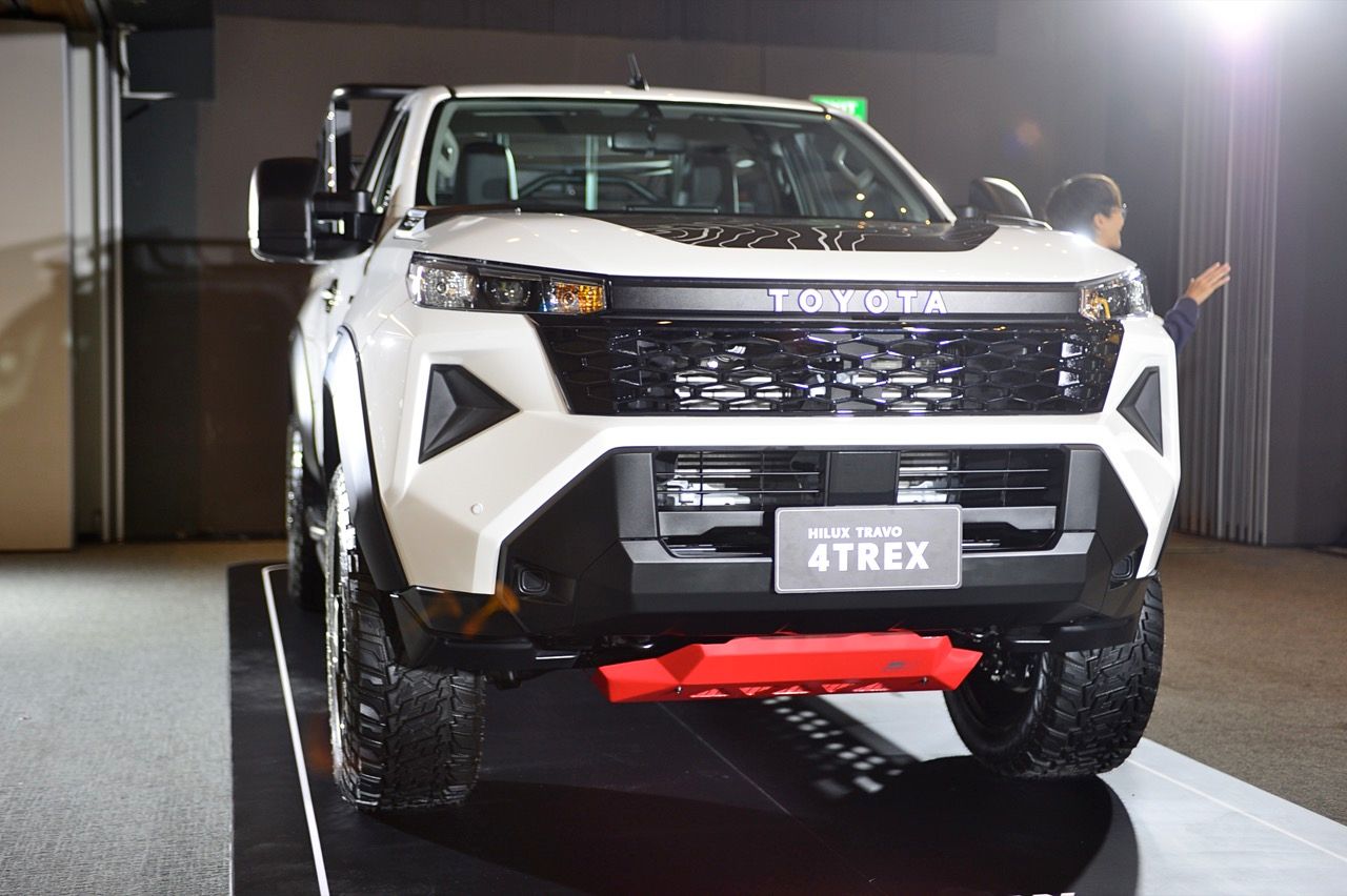 丰田 TRAVO 标准驾驶室 4TREX 2.8 MT 改装款