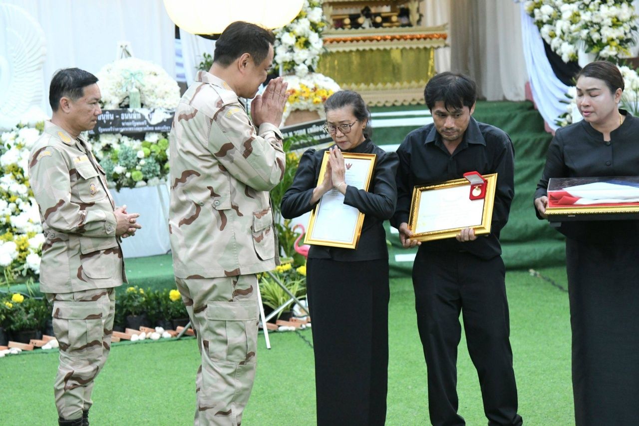 总理主持“士兵塔纳帕特”火化仪式，勇士献身于邦农简战场