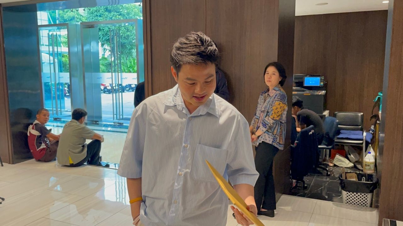 “帕拉敦” 宣布加快实施经济刺激政策，期待改善泰柬边境问题