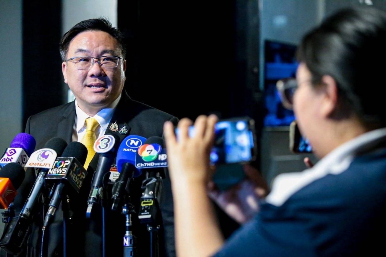 政府准备回应不信任案 但泰自豪党尚未集齐声音 欢迎倾听尼达民调结果