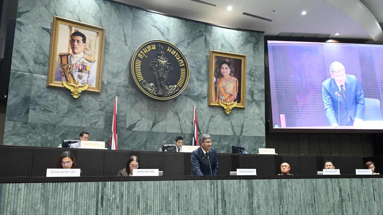 曼谷市委员会批准追加预算以偿还绿色线地铁债务