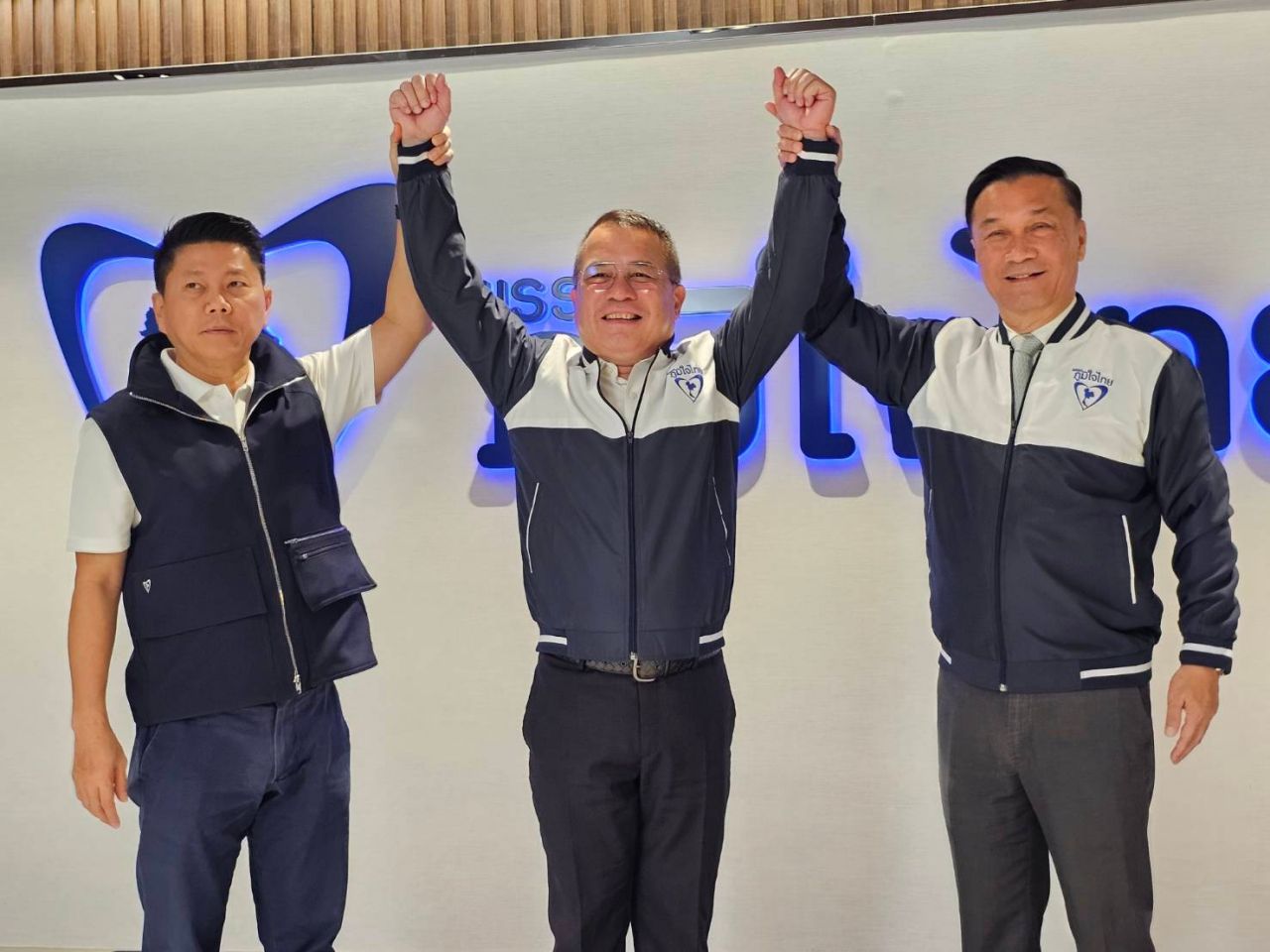 泰国自豪党欢迎3名未来候选人参加廊开-尖竹汶选举，“宋撒”相信能赢得超过150个席位