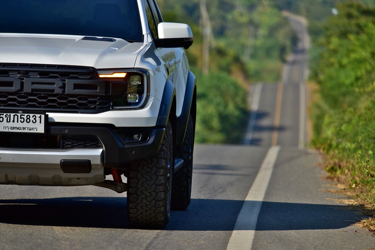 自动挡汽车上下陡峭坡道的驾驶技巧