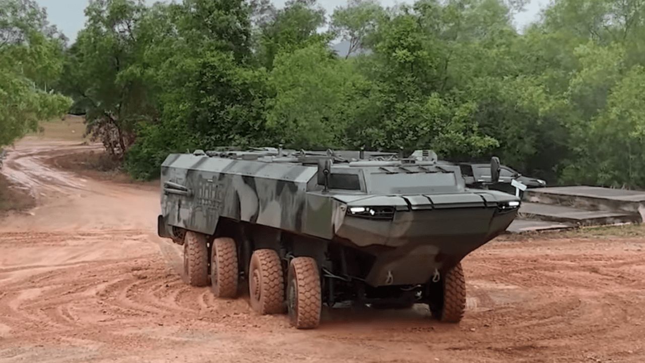 海军部署AWAV装甲车辆和特种行动队支援受灾民众