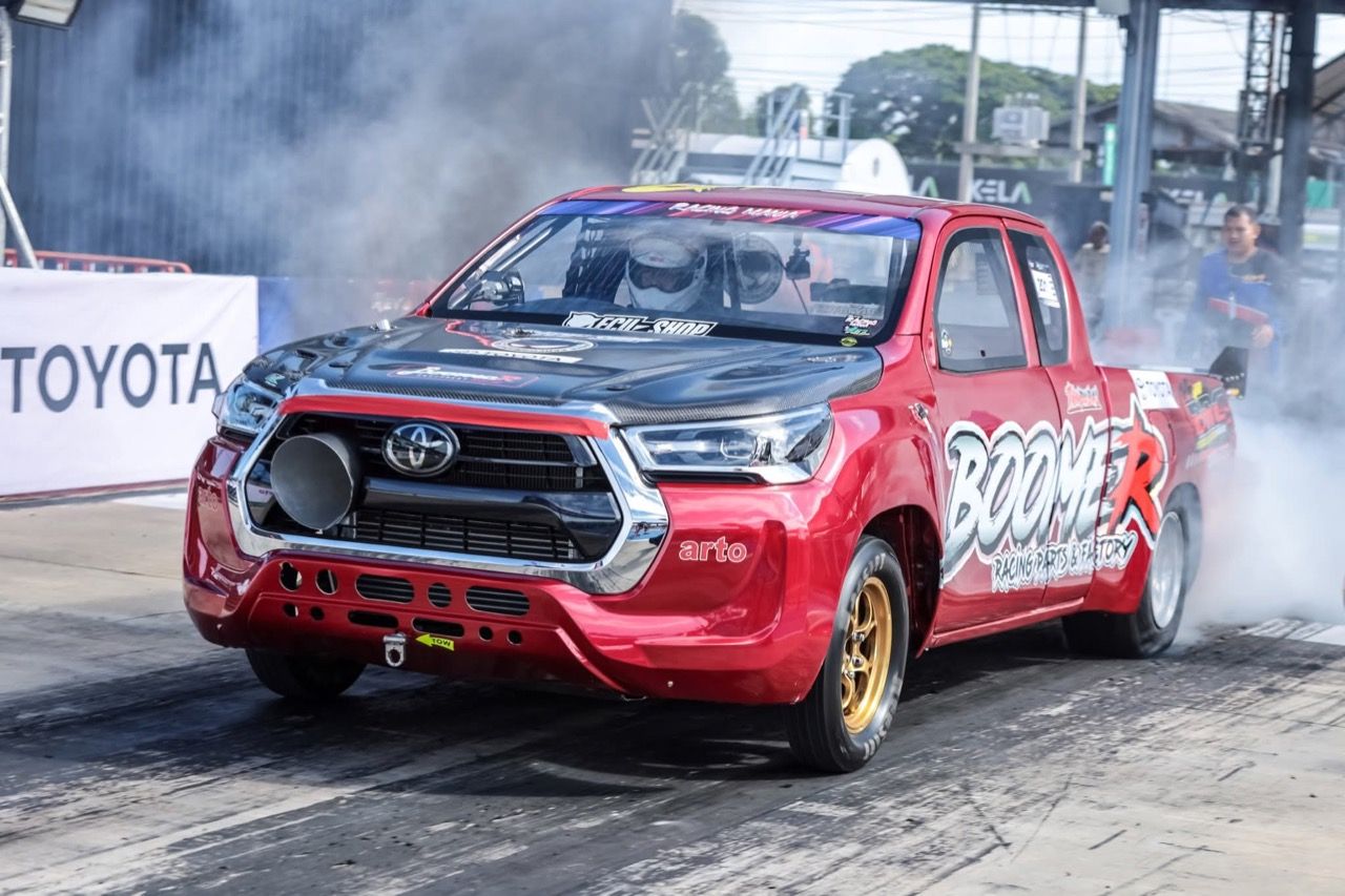 TOYOTA FORTUNER แจ็ค บางหญ้าแพรก ต้นดูไบ หมูออโต้ซิ่ง BOOMER THAILAND เร็วสุดในสามโลก!