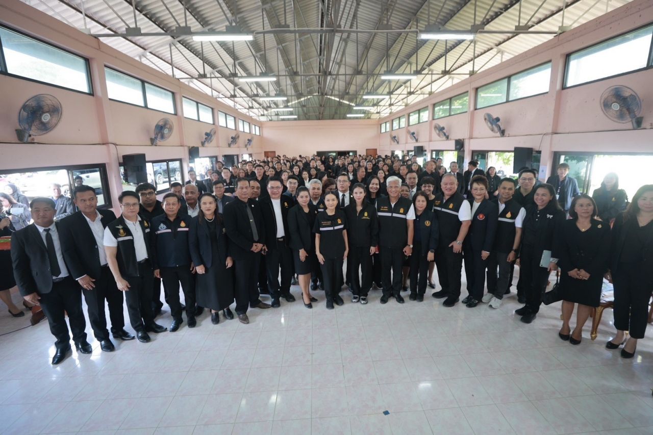 “纳鲁蒙” 访问巴吞空 推动优秀品德教育,解决教师债务问题,呼吁不再增加债务